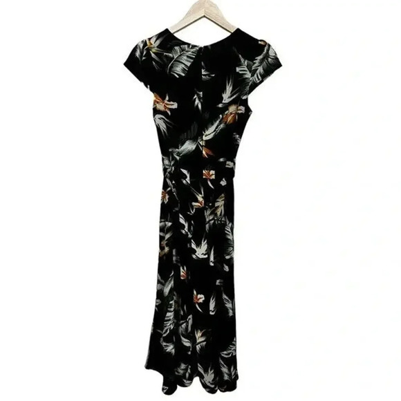 ASOS AX Paris Leaf Print Belted Midi Dress Size 6 Multicolor Women's - Picture 2 of 8